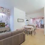 Paganini 4 Exclusive - 2 Bedroom And 2 Bathroom Milán