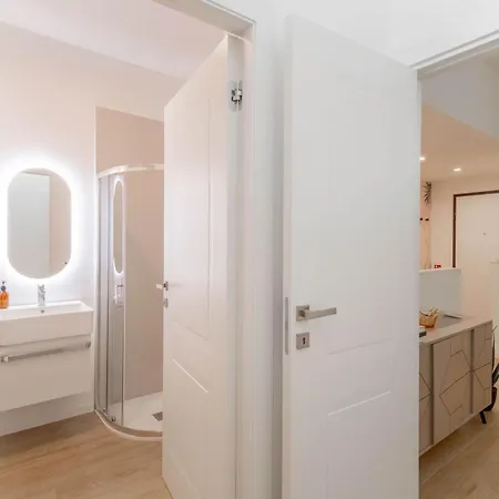 Paganini 4 Exclusive - 2 Bedroom And 2 Bathroom * Milán