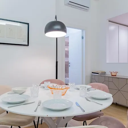 Paganini 4 Exclusive - 2 Bedroom And 2 Bathroom דירה מילאנו