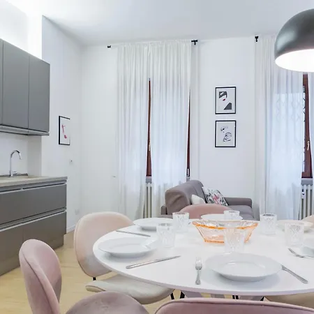 Paganini 4 Exclusive - 2 Bedroom And 2 Bathroom מילאנו