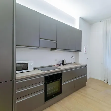 Paganini 4 Exclusive - 2 Bedroom And 2 Bathroom מילאנו