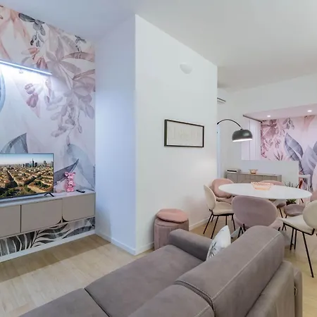 דירה Paganini 4 Exclusive - 2 Bedroom And 2 Bathroom מילאנו